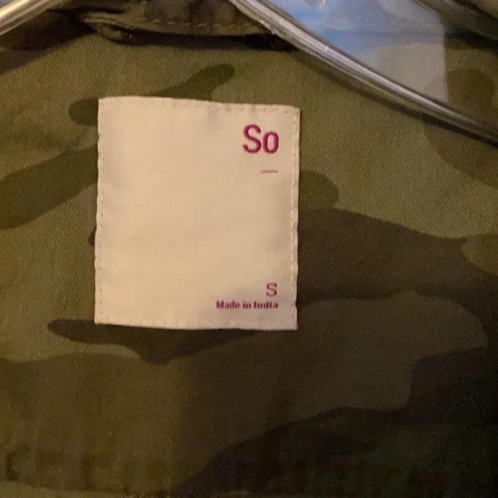 So camo jacket    - Picture 2 of 5
